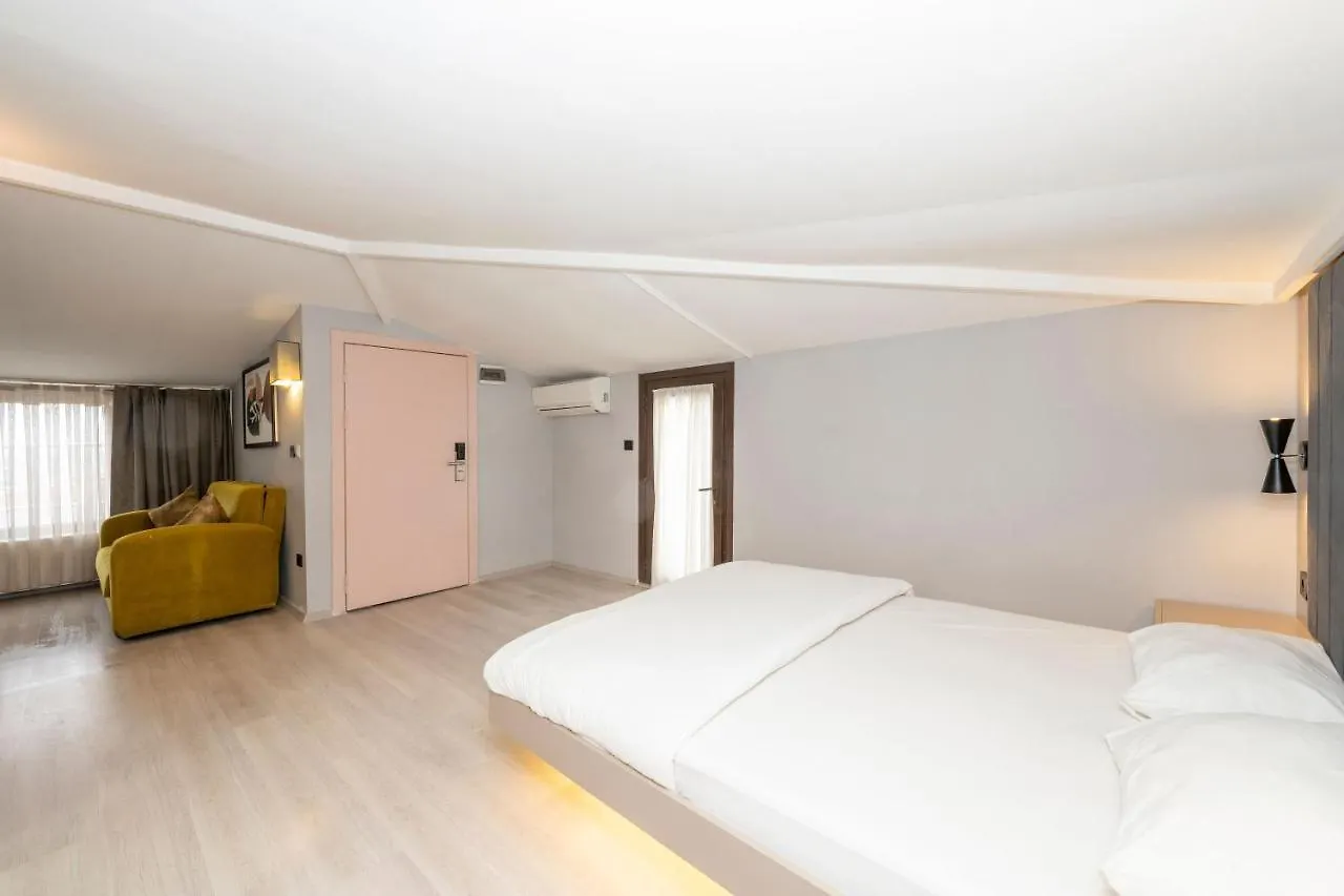 Отель Cirrus Suites Стамбул