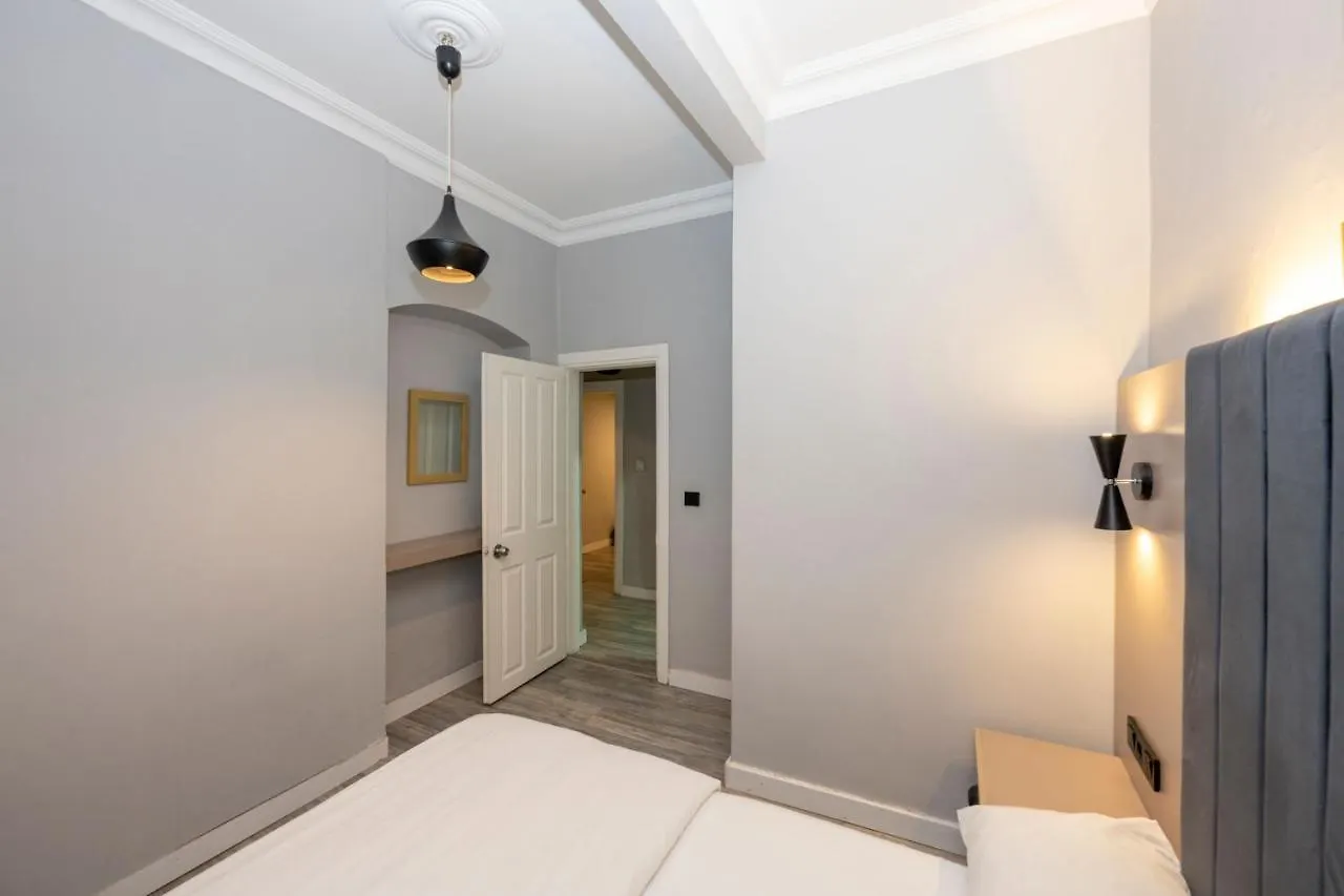 Cirrus Suites Istanbul Hotel